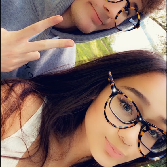 Bella Filipek - Poshmark Profile Picture of Bella Filipek (@isabellafilipek) on Poshmark