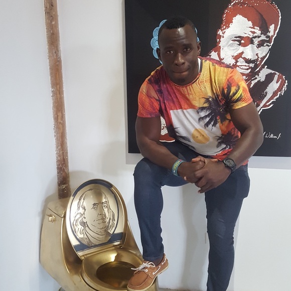 Profile Picture of Victor Christopher (@ifekoy73) on Poshmark