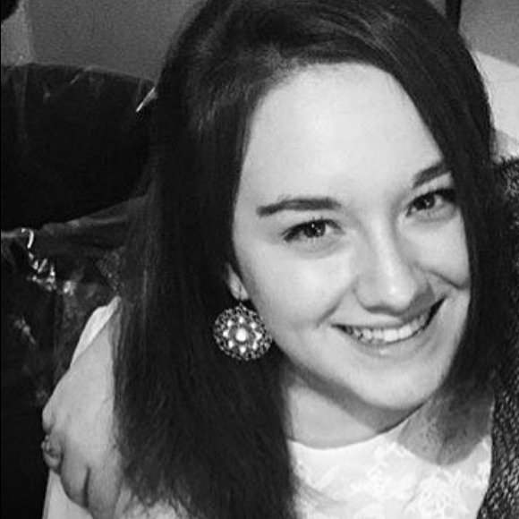 Profile Picture of Jordyn Williams (@jordynamber99) on Poshmark