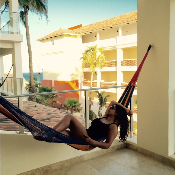 Profile Picture of Demiana Fanous (@devilzzdream) on Poshmark