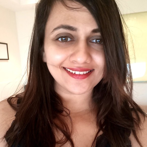 Profile Picture of Apurva Hoshing (@gauritanaya5) on Poshmark