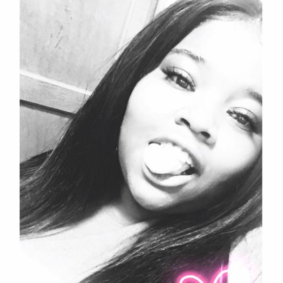 Profile Picture of Breanna Manning (@queen820) on Poshmark