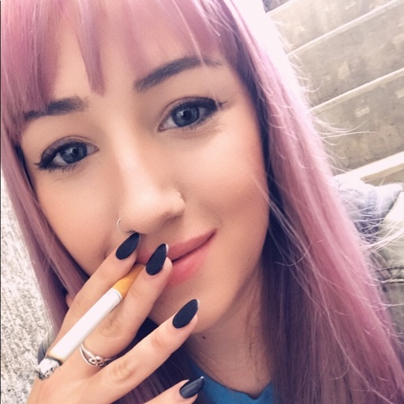 Profile Picture of Sonya Dywan (@dywans22) on Poshmark