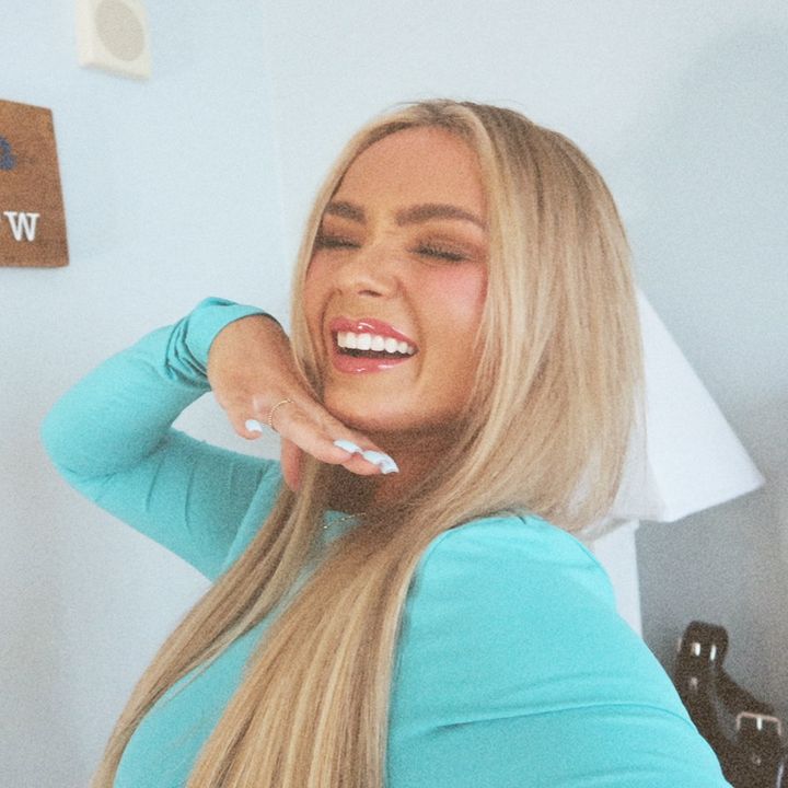 Profile Picture of   foryoupage... (@abigail.leonard) on Tiktok