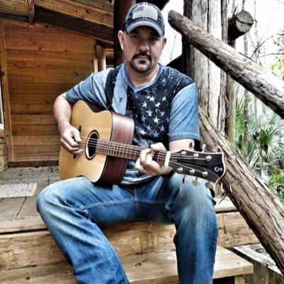 Profile Picture of Tom Jackson (@TomJacksonBand) on Twitter