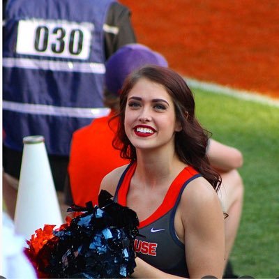 Profile Picture of Stephanie Keller (@StephMarieK24) on Twitter