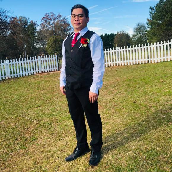 Profile Picture of Ryan Limoran (@rylim130) on Poshmark