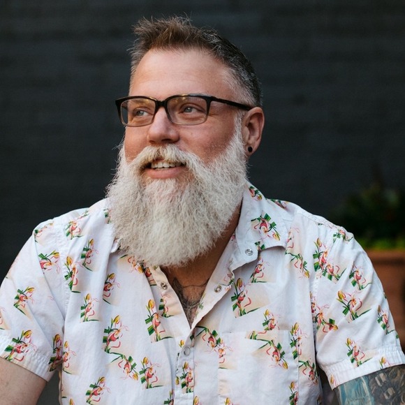 Profile Picture of Mike Demille (@mikedemille) on Poshmark