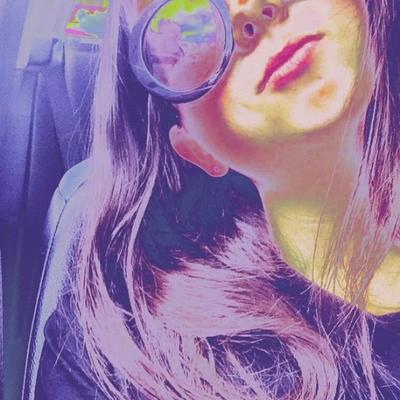 Profile Picture of Roberta Joyce (@absentocean) on Twitter