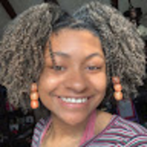 Profile Picture of Jasmine Sharpe (@jasminesharpe_) on Poshmark