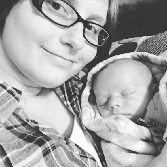 Profile Picture of Emma Reinertson (@emmareinertson) on Poshmark