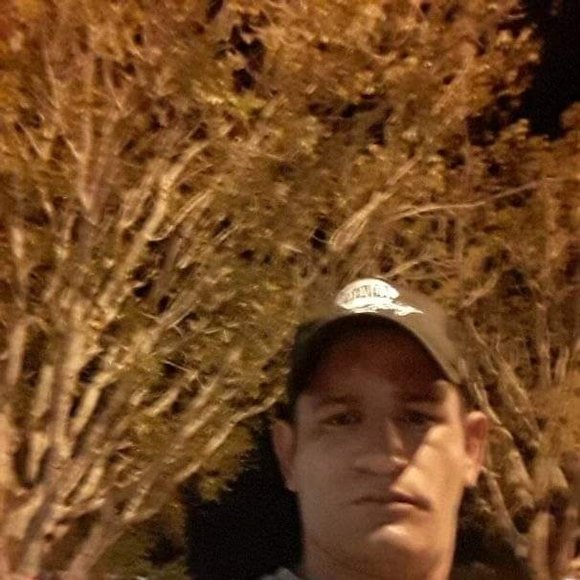 Profile Picture of David martines Salasar (@dsalasar) on Poshmark