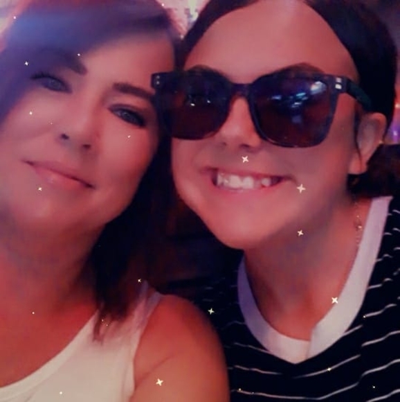 Profile Picture of Sonya Maret (@smaret78) on Poshmark