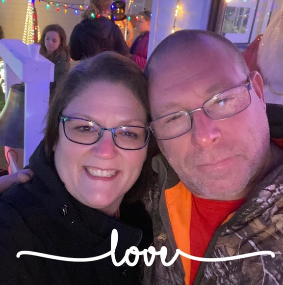 Profile Picture of Sandy Riggs maxwell (@smaxwell278) on Poshmark