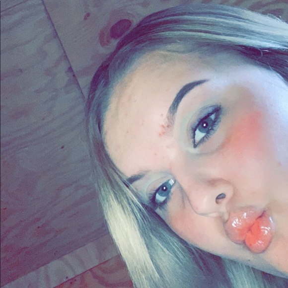 Profile Picture of Leilah Boyd (@layboyd10) on Poshmark