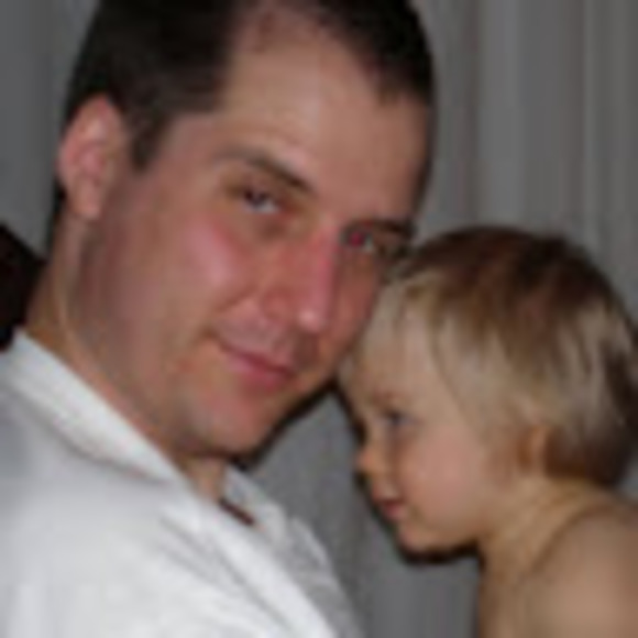 Profile Picture of Justin Castile (@jcastile24) on Poshmark