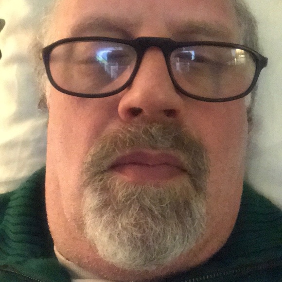 Profile Picture of Chris Bandell (@chrisbandell) on Poshmark