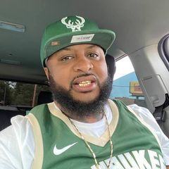 Profile Picture of Craig Breaston (@craigbreaston) on Tiktok