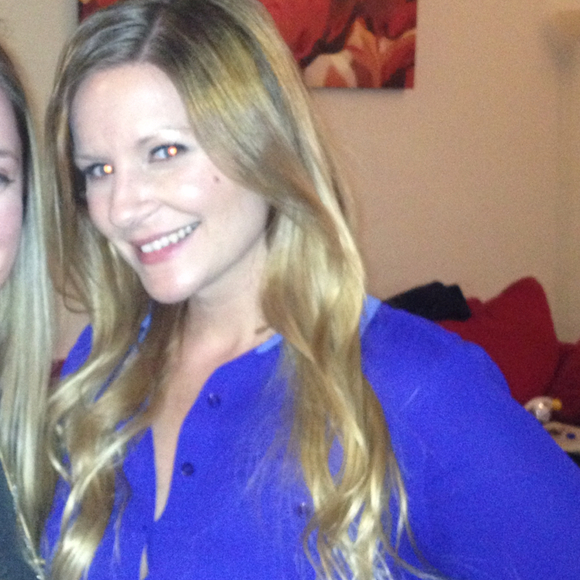 Profile Picture of Amanda Bencs (@arbencs) on Poshmark