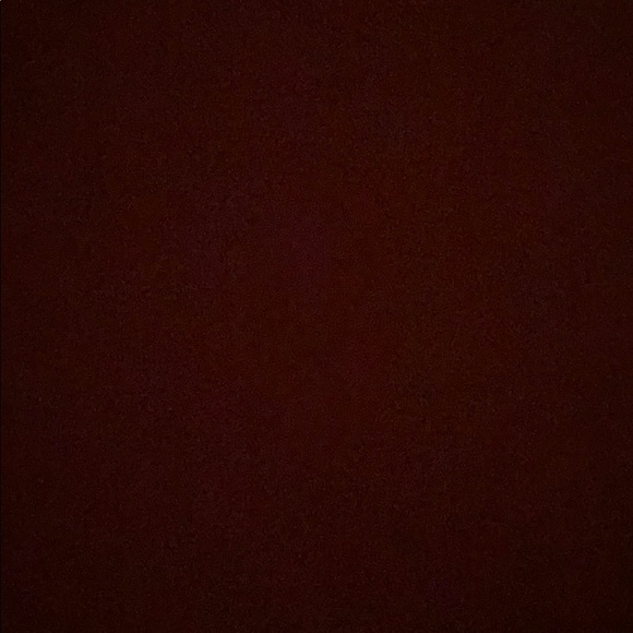 Profile Picture of Kim Leon (@meredithvoigt) on Poshmark