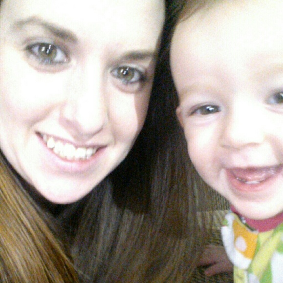 Profile Picture of Katie Laubacker (@k_laubacker) on Poshmark