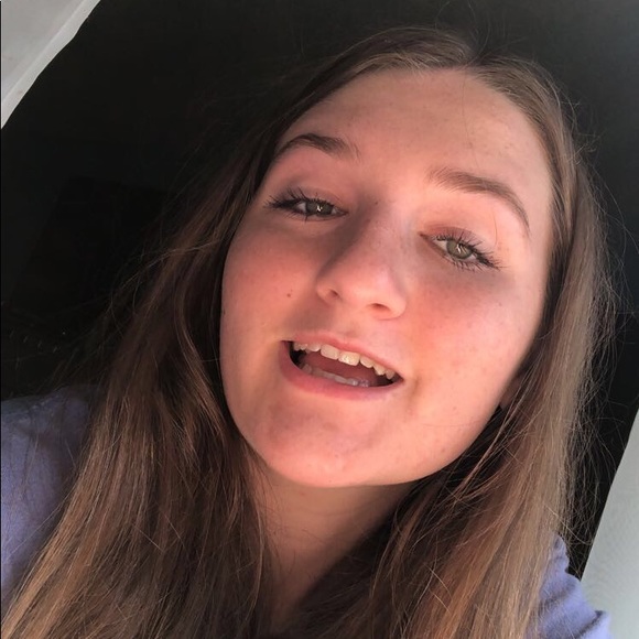 Profile Picture of Katie Ribaul (@katieribaul) on Poshmark