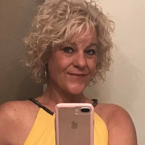 Profile Picture of Kathy Jordan (@katmama0214) on Poshmark