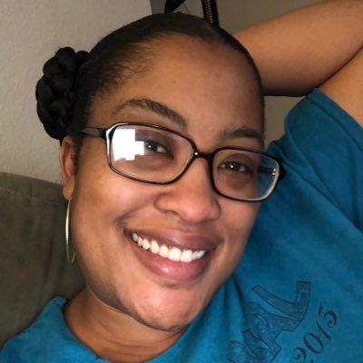 Profile Picture of MarshaDee (@MarshaDee17) on Twitter