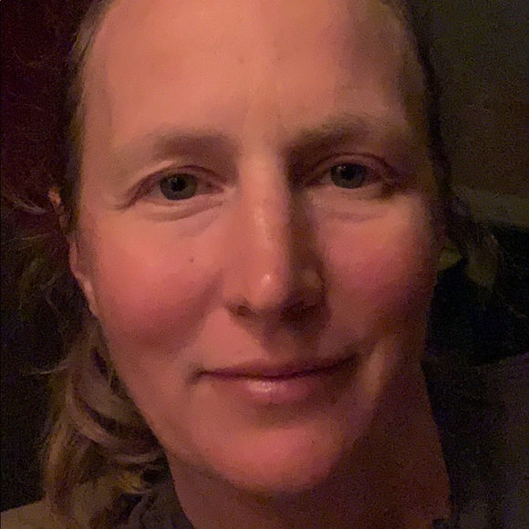 Profile Picture of Karla Koch (@kkoutside) on Poshmark