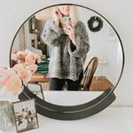 Profile Picture of Louise Thomas (@louise.thomas_) on Instagram