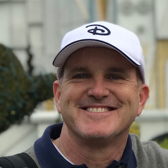 Profile Picture of Darren Proulx (@jjsdrycleaners) on Poshmark