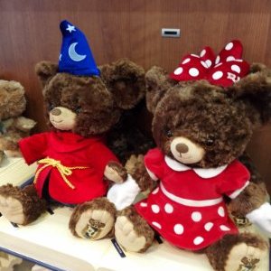 Profile Picture of Crystal He (@crystalhe16) on Twitter