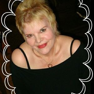 Profile Picture of Deborah Connell (@deb43434) on Twitter