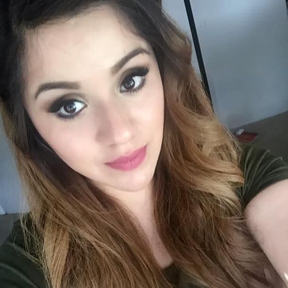 Profile Picture of Ingrid Palmeño (@ingridpalmeno) on Poshmark