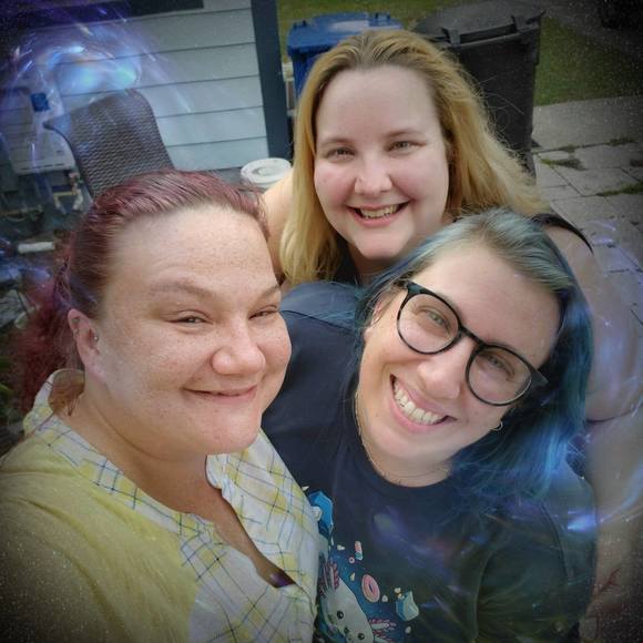 Profile Picture of Becky Kiefel (@eyesforstriking) on Poshmark