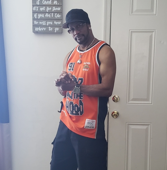 Profile Picture of Glenn Ellis (@ellisglenn69) on Poshmark