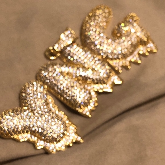 Profile Picture of Curtis Bell (@200black) on Poshmark