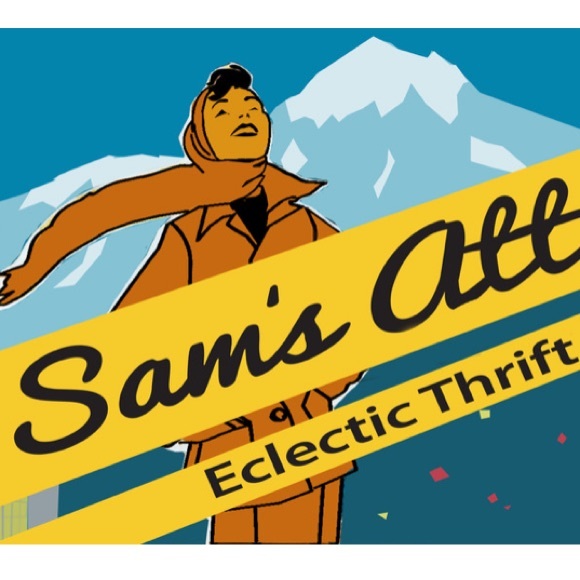 Profile Picture of Victoria Meyer (@samsatticitems) on Poshmark