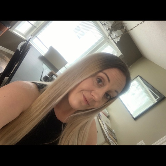 Profile Picture of Tabitha Hansen (@tabithahansen88) on Poshmark