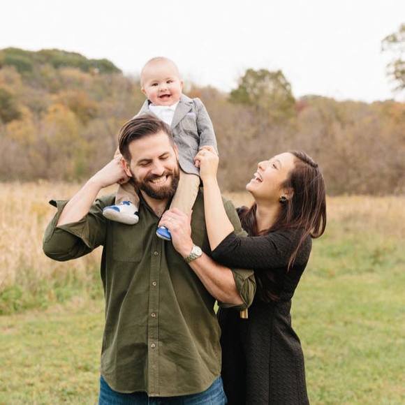 Profile Picture of Lydia Wright (@lydiapenrose) on Poshmark