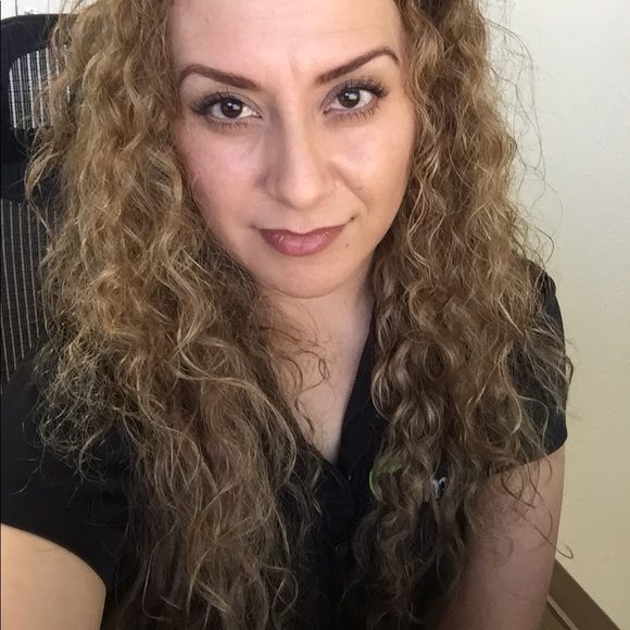 Profile Picture of Veronica Santacruz (@bronik17) on Poshmark