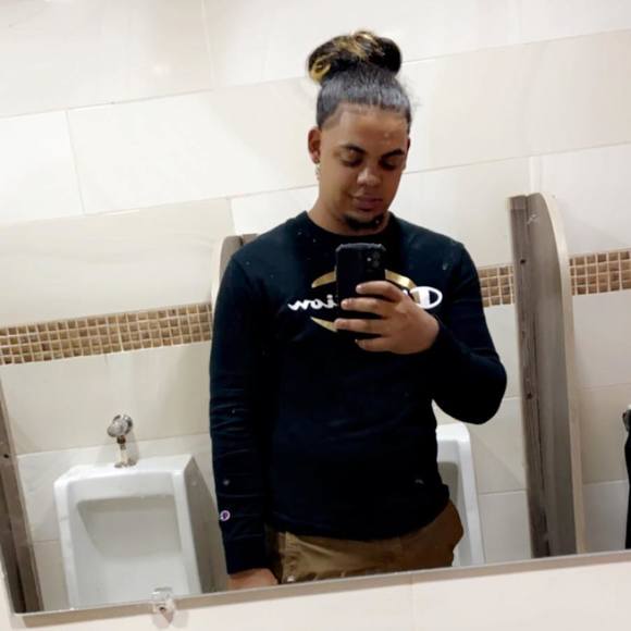 Profile Picture of Oscar Pichardo (@oscarpichardo) on Poshmark