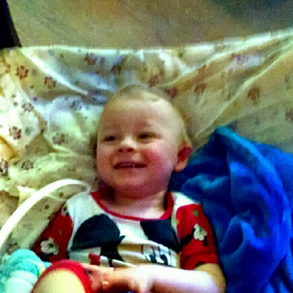 Profile Picture of Anne Tesner (@littleman8) on Poshmark