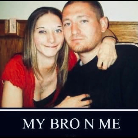 Profile Picture of Alicia Egloff (@lilshorty8380) on Poshmark