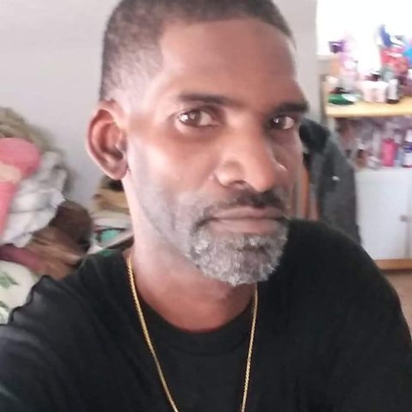 Profile Picture of Gervasie Kernall (@gervasiekernall) on Poshmark