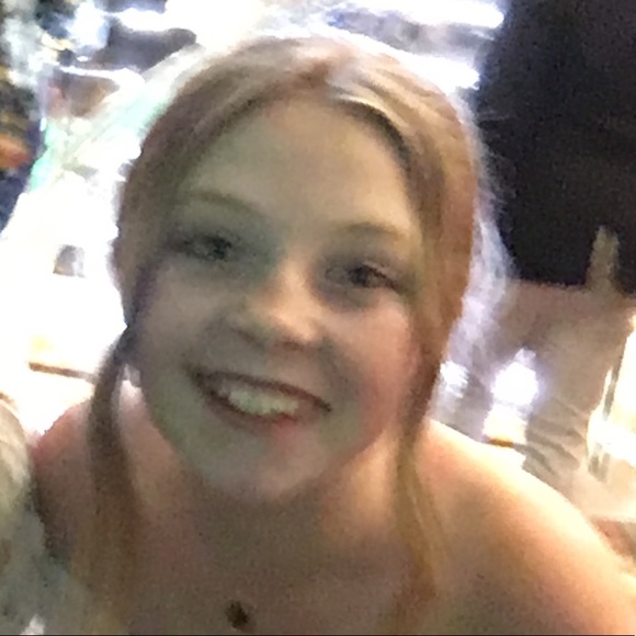 Profile Picture of Lia Joseph (@lia_le) on Poshmark