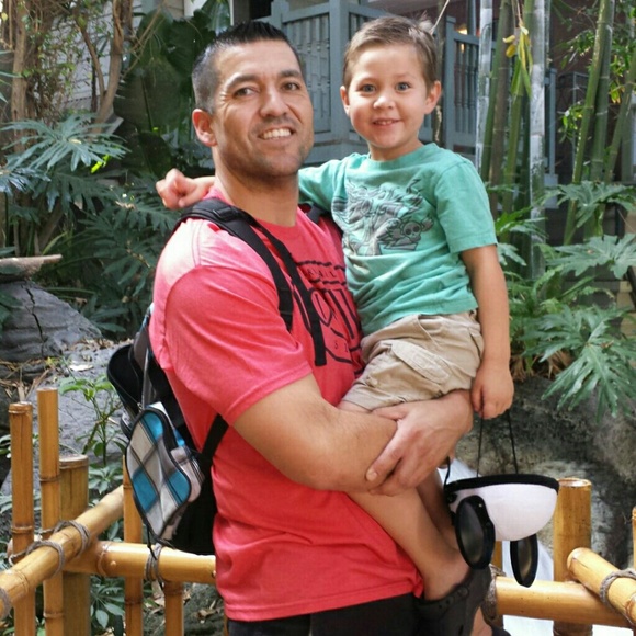 Profile Picture of Ruben Robles (@mystizo77) on Poshmark