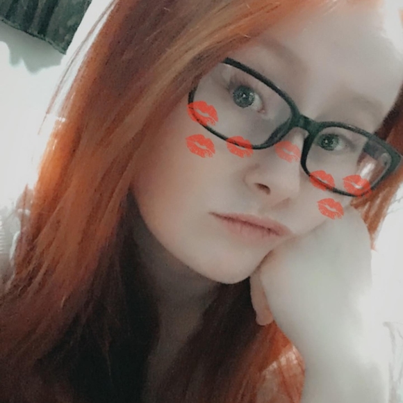 Profile Picture of Trinity Huckabay (@trinityhuckabay) on Poshmark