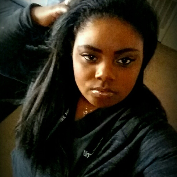 Profile Picture of Cheree Teasley (@_cockiness_) on Poshmark