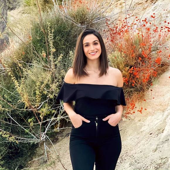 Profile Picture of Sara Yazdanfar (@syazdanfar) on Poshmark